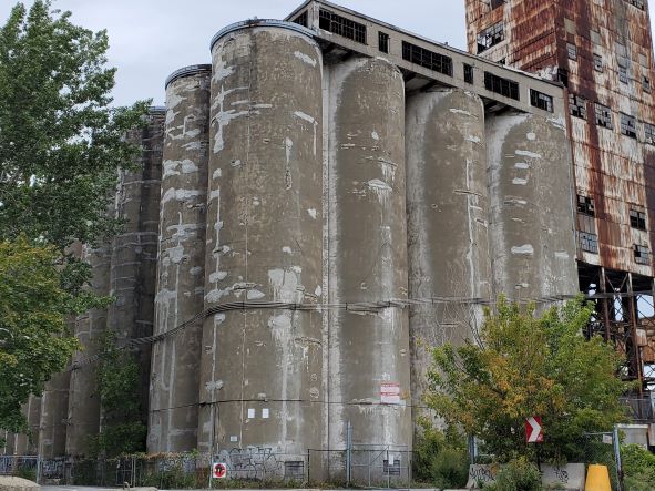 Nondestructive Evaluation of Concrete Silo 混凝土筒仓的无损评估