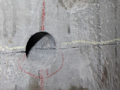 Concrete Crack at Cold Joint – Visual Examination of Coreholes 冷关节的混凝土裂缝 - 视觉检查核心