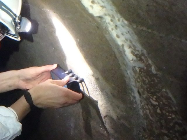 Surface Electrical Resistivity in Trunk Sewer Inspection 躯干下水道检查中的表面电阻率