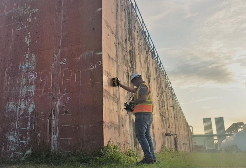 Ground Penetrating Radar for non-destructive evaluation of concrete walls and concrete tanks